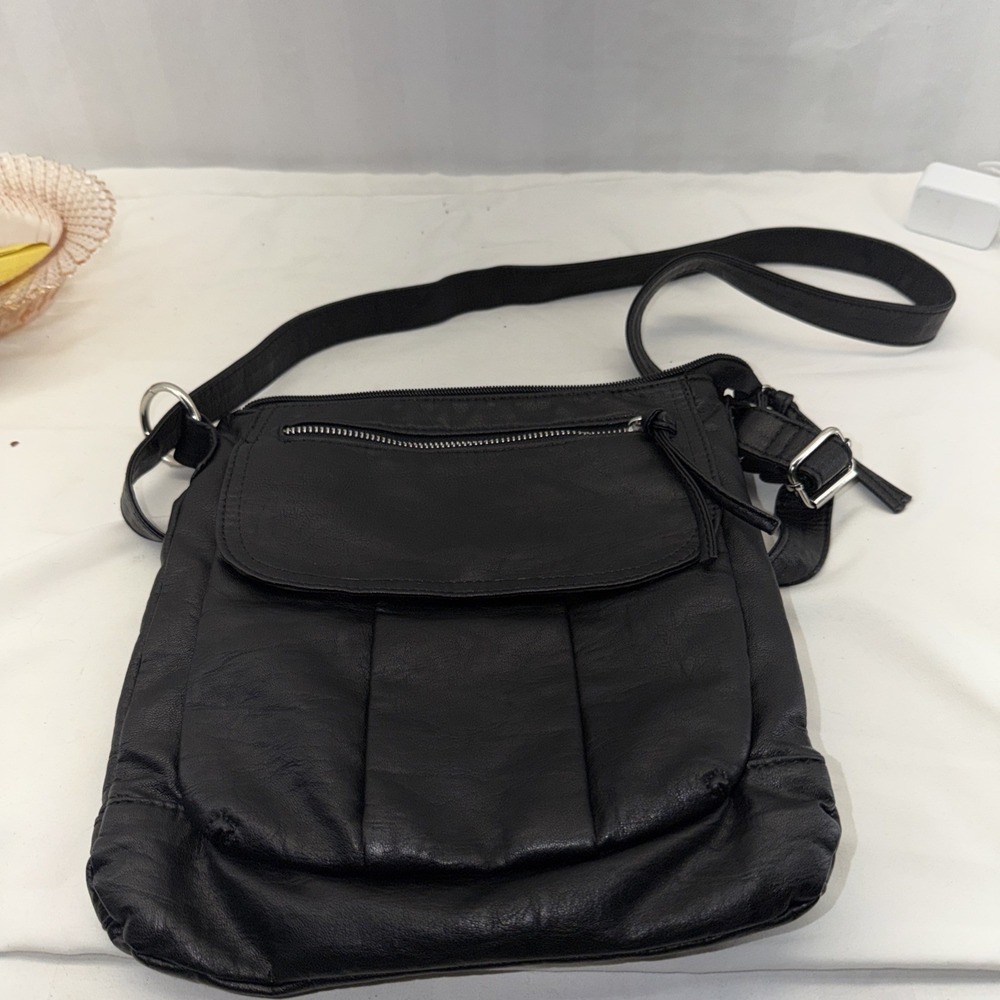 Black Bueno Purse
